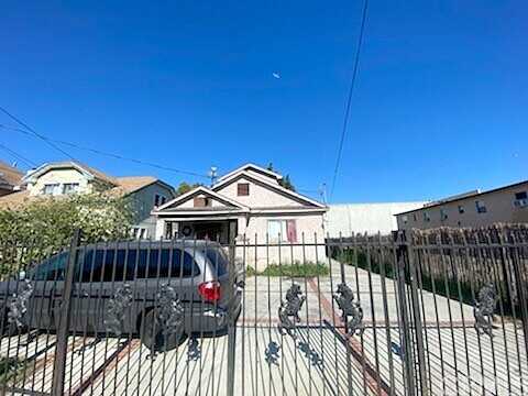23Rd, LOS ANGELES, CA 90011