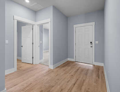 Dakota, CRESTVIEW, FL 32536