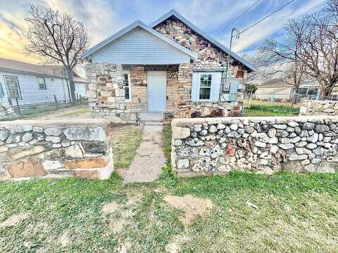 18Th, SAN ANGELO, TX 76903