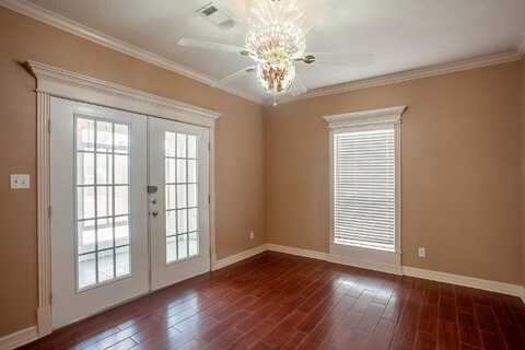 Tom, PORT ARTHUR, TX 77642