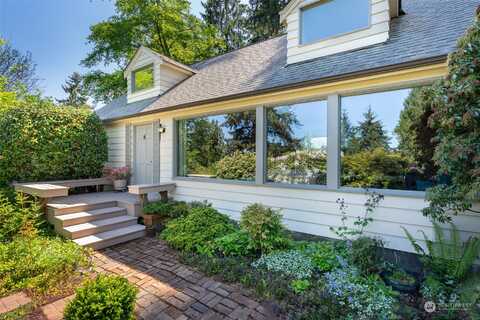 41St, SEATTLE, WA 98125