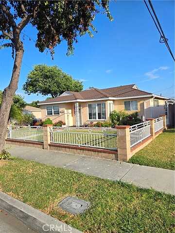 Olive, BELLFLOWER, CA 90706