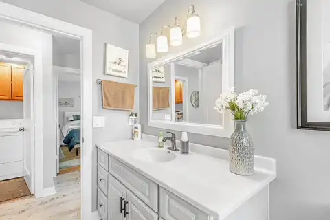 Duncan, STOUGHTON, WI 53589