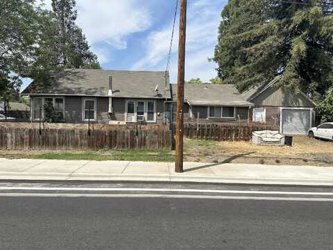 Prune, MEDFORD, OR 97501
