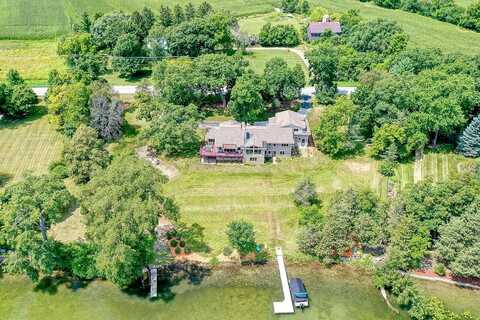 Dousman, OCONOMOWOC, WI 53066