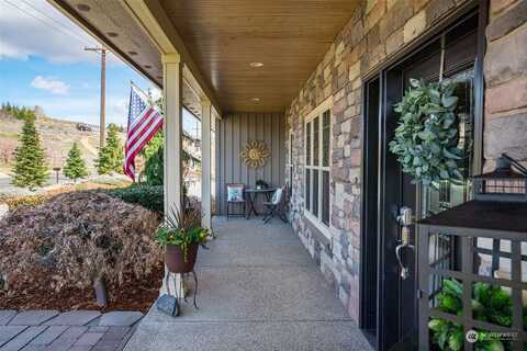 10Th, EAST WENATCHEE, WA 98802