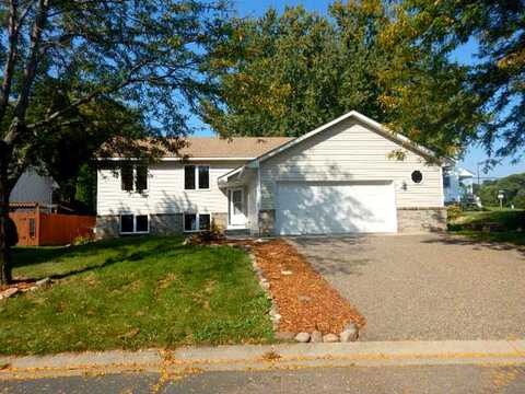 English, FARMINGTON, MN 55024