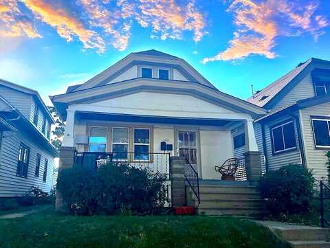 75Th, MILWAUKEE, WI 53219