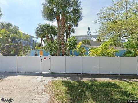 Avenida De Mayo, SARASOTA, FL 34242