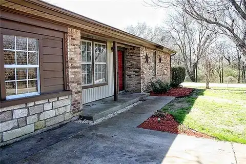 10Th, JOSHUA, TX 76058