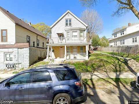 12Th, MILWAUKEE, WI 53215