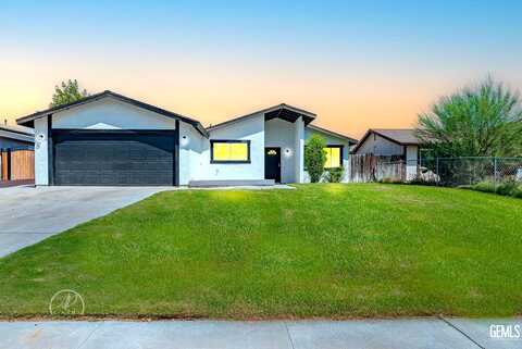 Connie, BAKERSFIELD, CA 93304