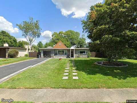 Mary, BROOMALL, PA 19008