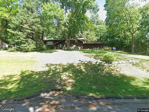 Chiltern Hills, MINNETONKA, MN 55345