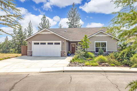 White Oak, SHADY COVE, OR 97539