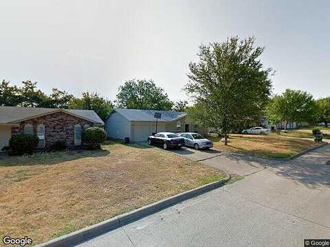 Avenue B, GRAND PRAIRIE, TX 75051