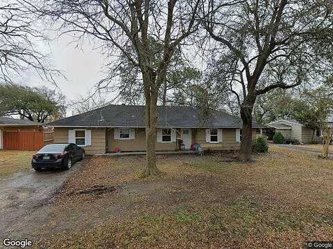 1St, LA PORTE, TX 77571