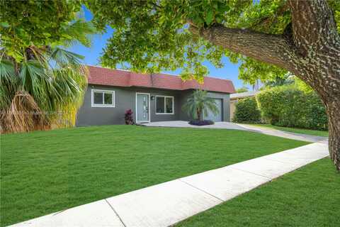 4Th, DANIA, FL 33004