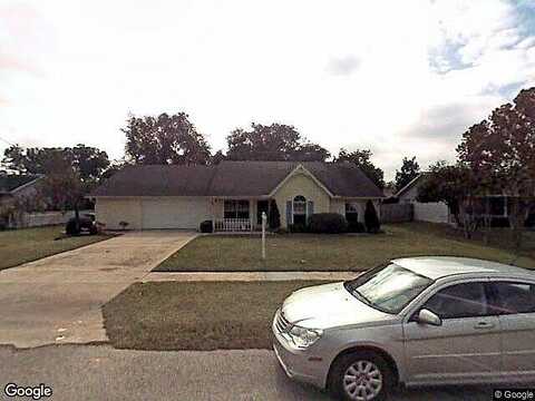 Village Lake, DELAND, FL 32724