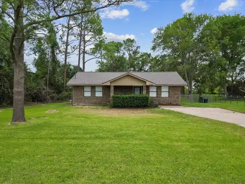 Auction Barn, ALVIN, TX 77511