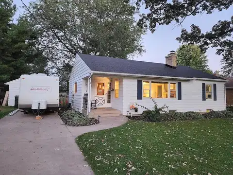 Bird, SUN PRAIRIE, WI 53590