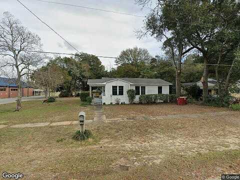 Dixie, CRESTVIEW, FL 32536
