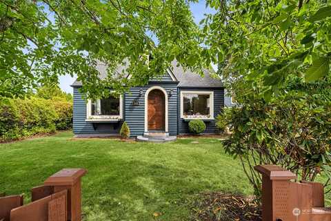 21St, PUYALLUP, WA 98372
