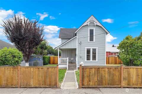 Elizabeth, SUMNER, WA 98390