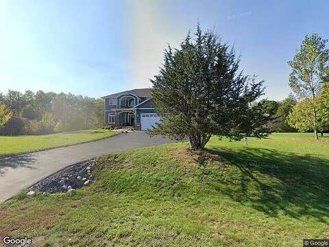 Esquire, FOREST LAKE, MN 55025