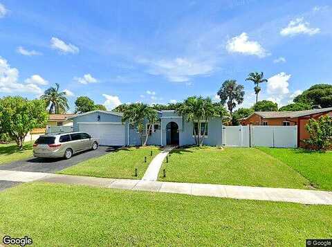 18Th, PEMBROKE PINES, FL 33024
