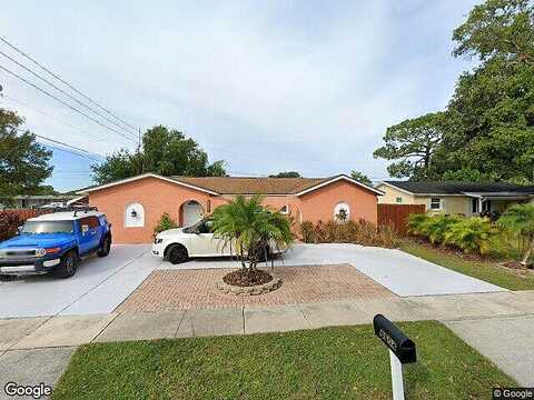 91St, SEMINOLE, FL 33777