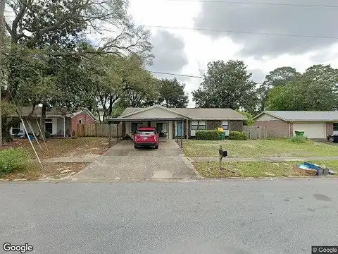 Julia, NICEVILLE, FL 32578