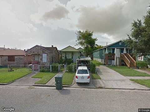 Avenue L, GALVESTON, TX 77551