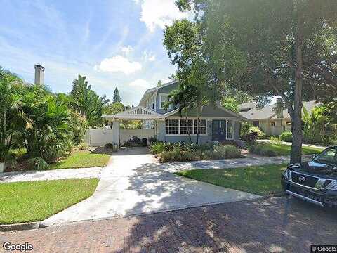 13Th, SAINT PETERSBURG, FL 33701