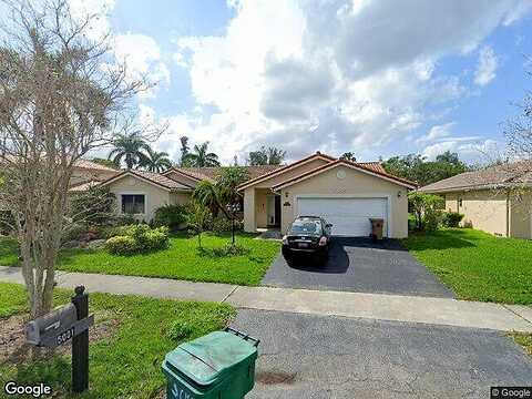 Hawkes Bluff, DAVIE, FL 33331