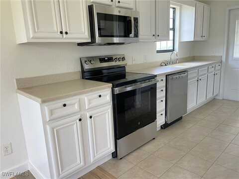 20Th, LEHIGH ACRES, FL 33971