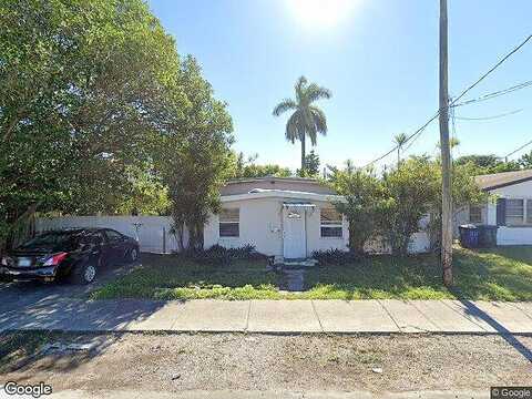 10Th, HALLANDALE BEACH, FL 33009