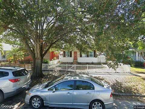 14Th, SAINT PETERSBURG, FL 33713