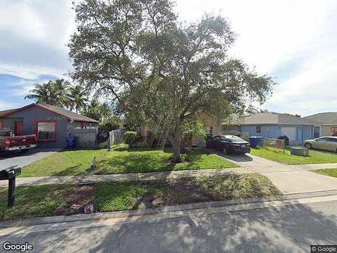 28Th, RIVIERA BEACH, FL 33404