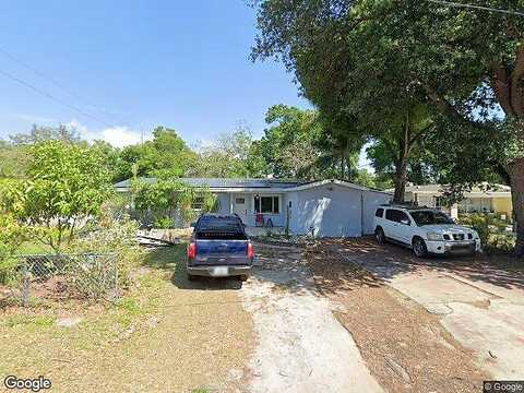 Minnehaha, TAMPA, FL 33614