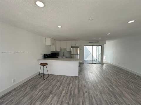55Th, LAUDERHILL, FL 33313