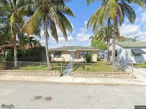 M, Lake Worth, FL 33460