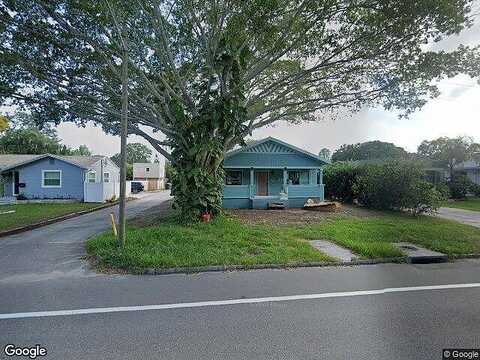 30Th, SAINT PETERSBURG, FL 33704
