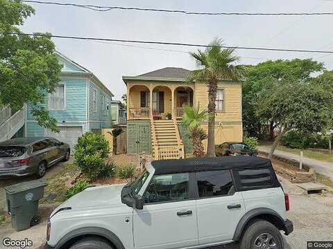 12Th, GALVESTON, TX 77550