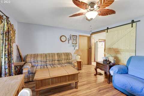 Ostrander, KELSO, WA 98626
