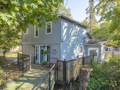 Cheslock, GRANTS PASS, OR 97527