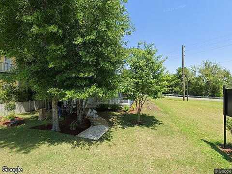 White, FERNANDINA BEACH, FL 32034