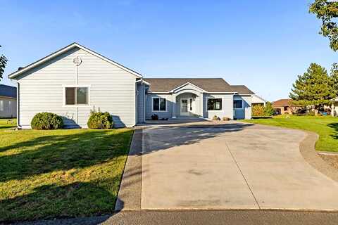 Hollyhock, PASCO, WA 99301