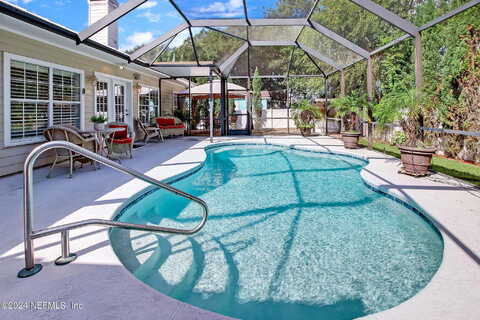 Roxie, JACKSONVILLE, FL 32233