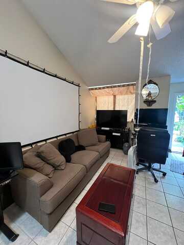 Players, NORTH LAUDERDALE, FL 33068